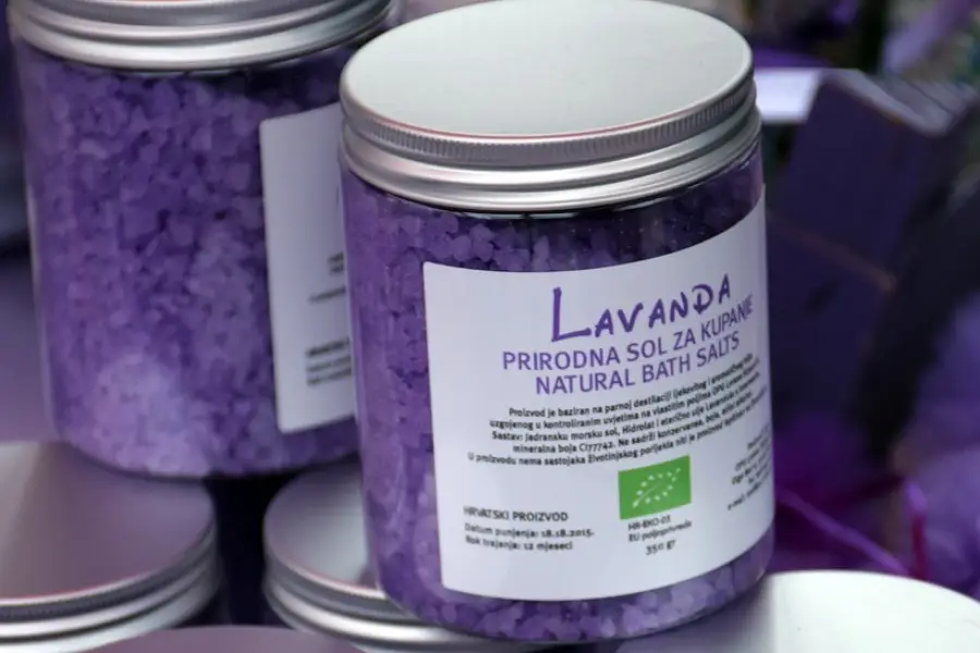 Guide to Lavender’s benefits and healing properties.